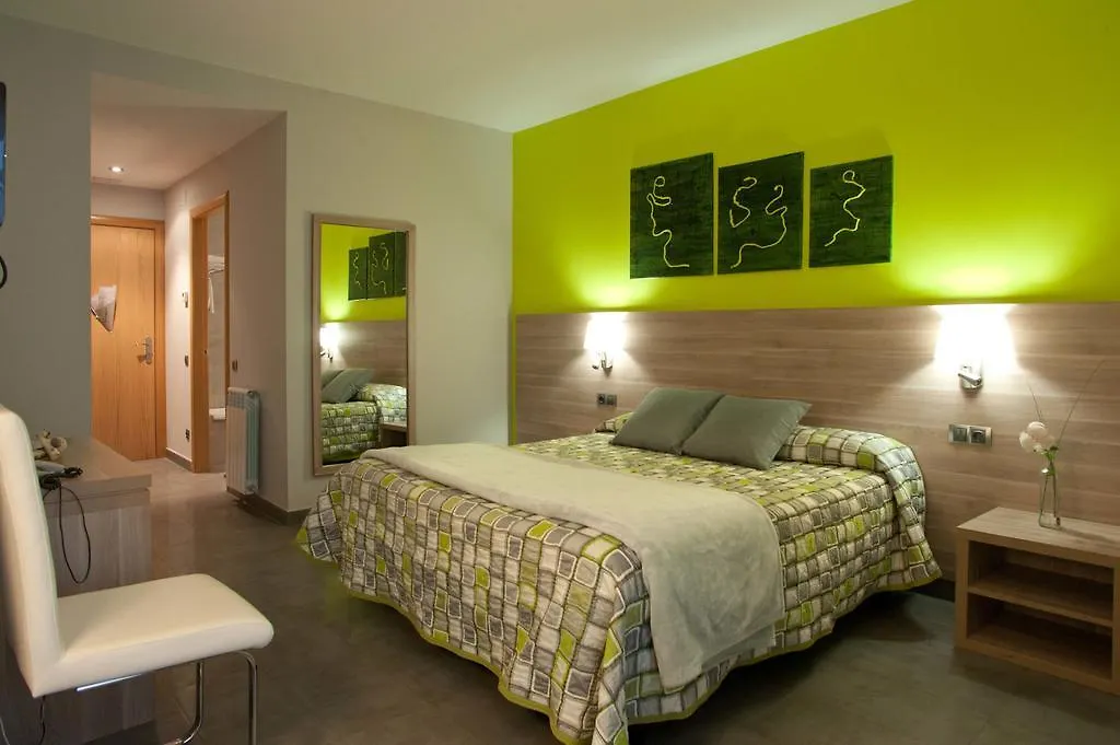 Hotel Victor Rialp 0*,  Spain